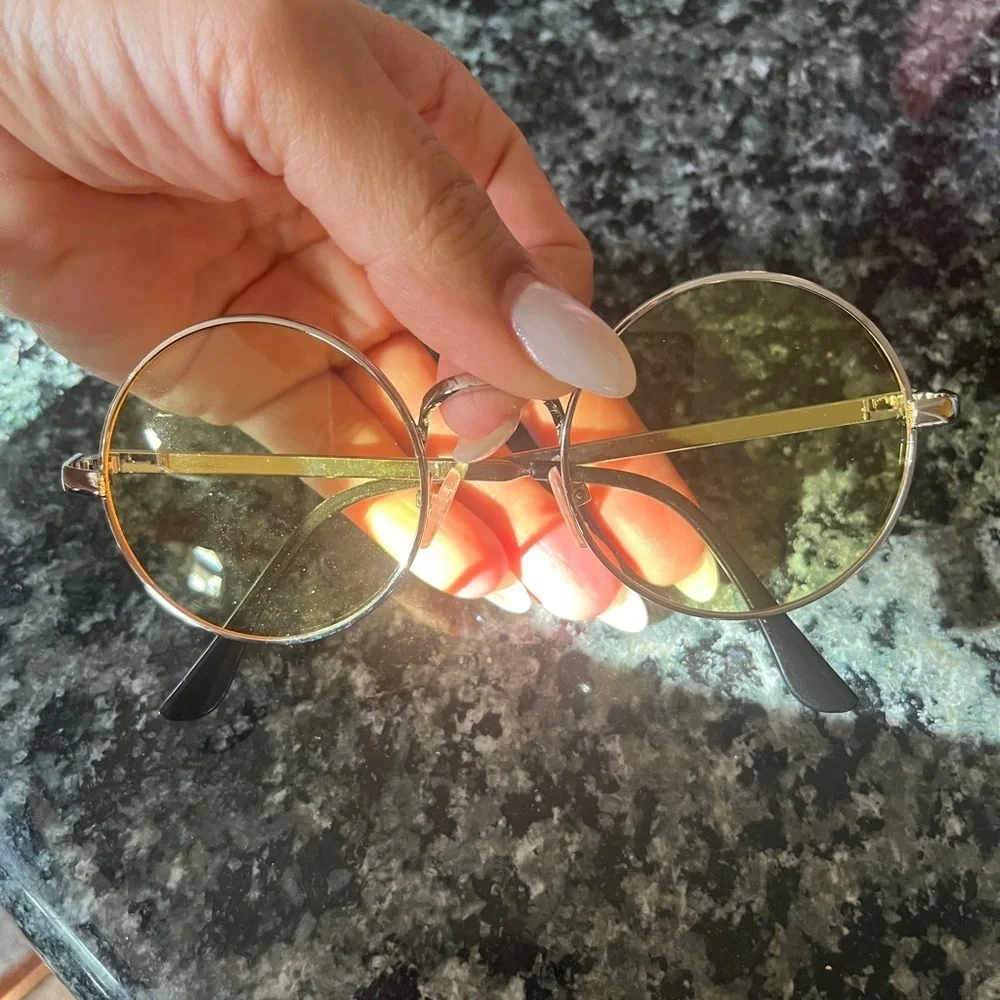 Round Yellow Lens with Silver Frame Sunglasses.